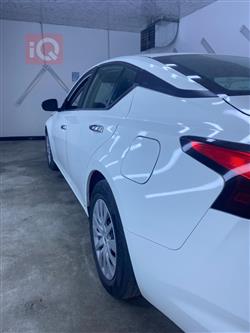 نيسان ألتيما